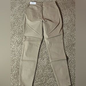 Hollister Khaki jeans, Size 5R, Never worn.